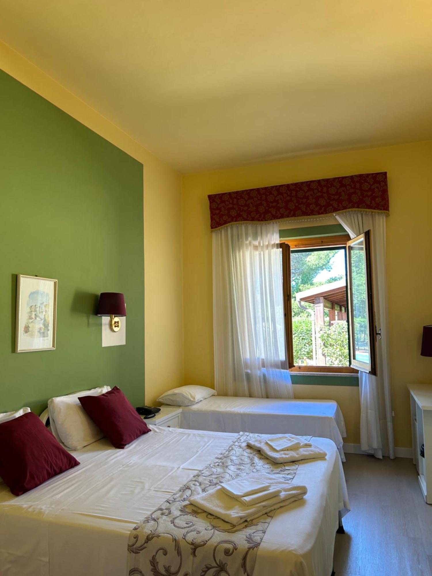 Hotel Duca Della Corgna Castiglione del Lago Extérieur photo